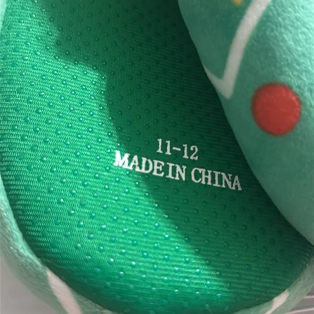Squishmallow slippers Christmas tree kids size 11/12‎